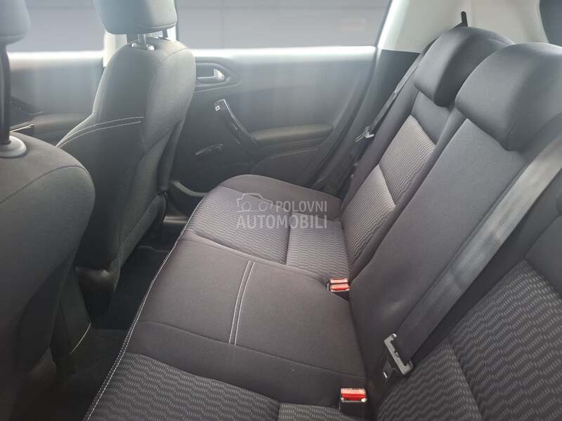 Peugeot 208 1.2