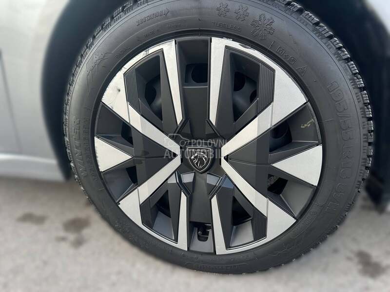 Peugeot 208 1.2 ACTIVE