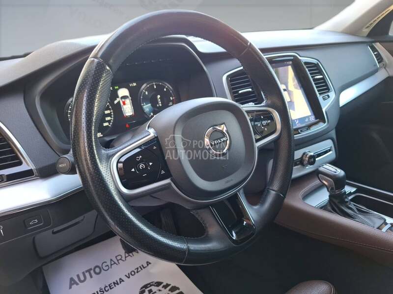Volvo XC90 MOMENTUM 7-sedista